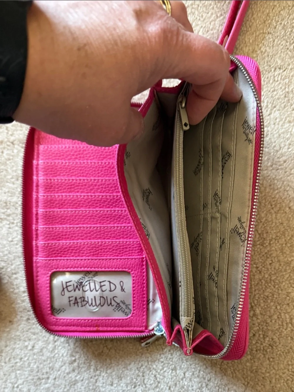 thirty-one Hot Pink Wristlet Wallet with Gold Accent